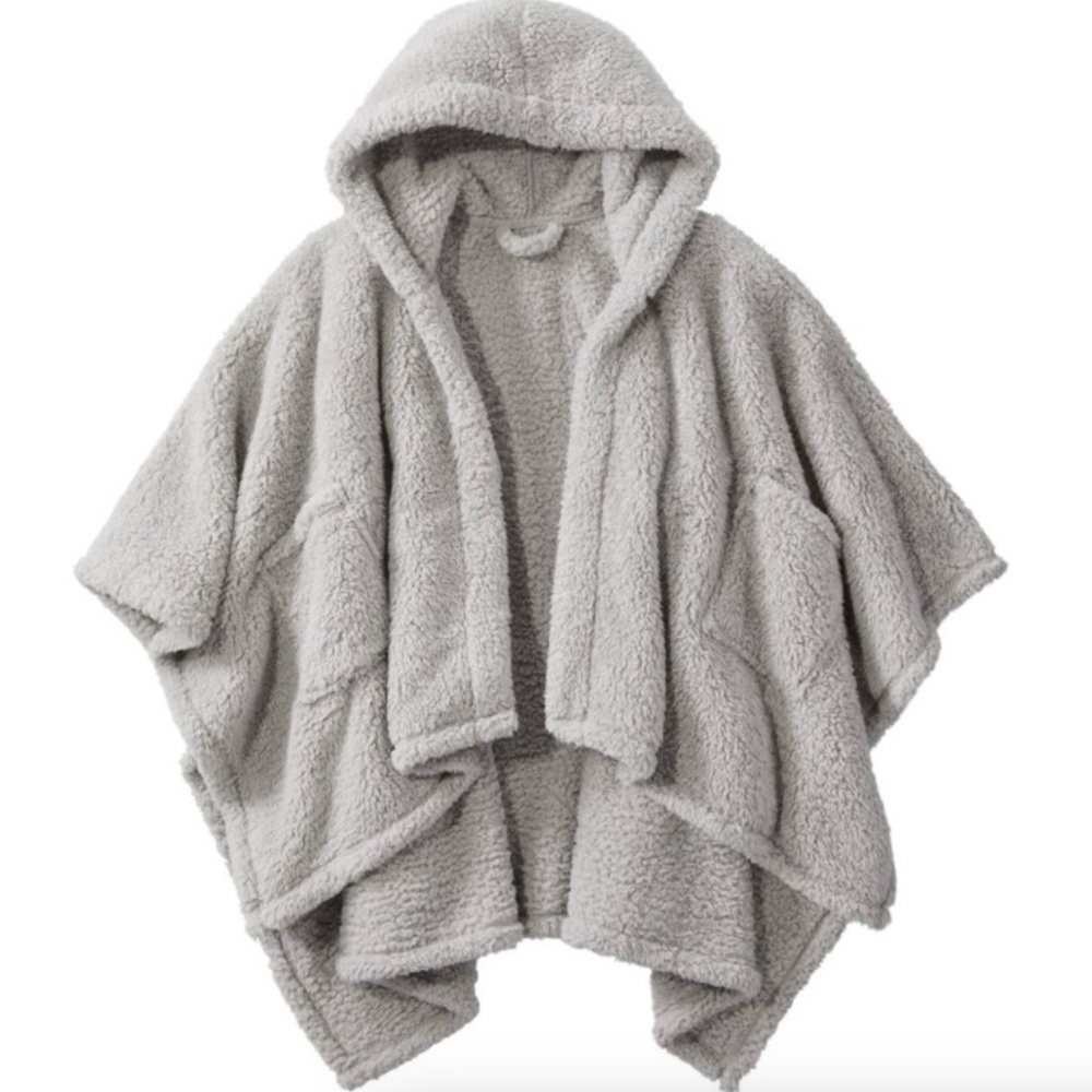 LL Bean cozy Sherpa wearable throw